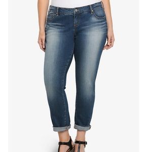 Torrid Boyfriend Jeans Medium Wash Sz 18